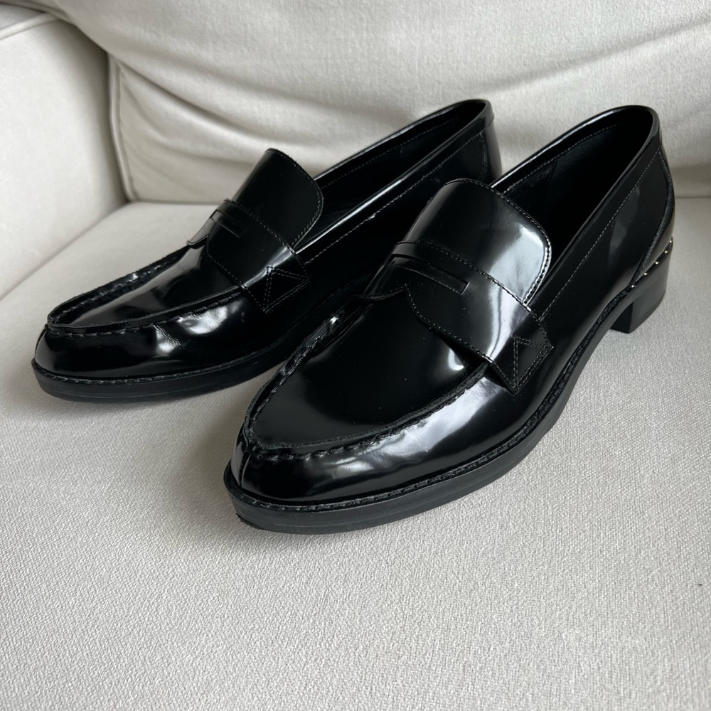 Marc Fisher Black patent leather loafers